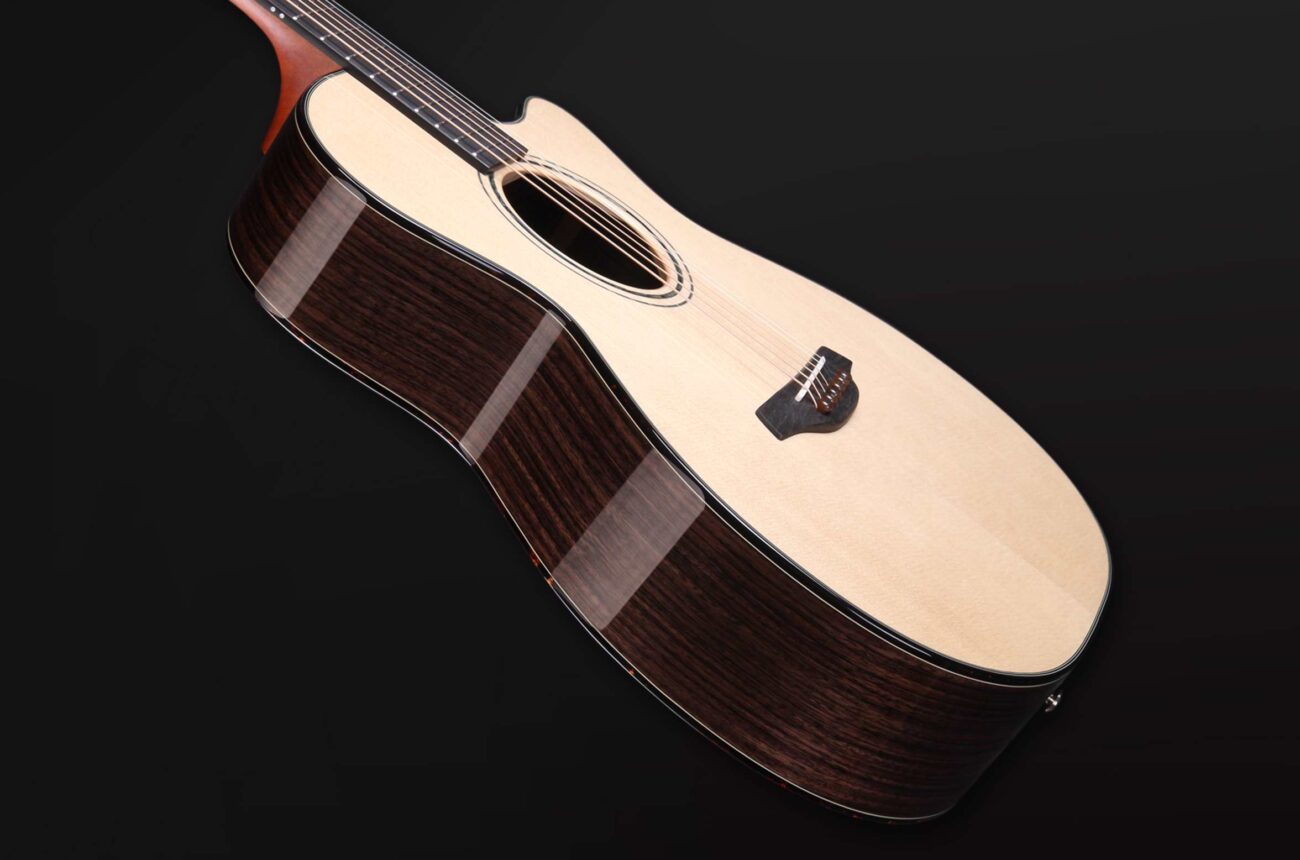 Furch Yellow OMc-SR Side